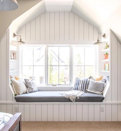 Reading Nook Window Seat, Reading Nook Window, Shiplap Bedroom, Bedroom Window Seat, Loft Windows, Window Seat Design, Window Nook, 1st House, Bedroom Nook