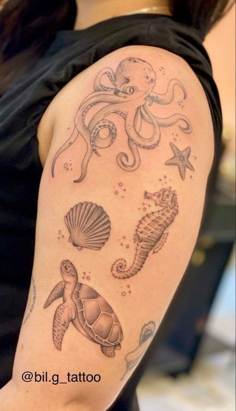 Mermaid Sleeve Tattoos, Ocean Sleeve Tattoos, Ocean Sleeve, Seahorse Tattoo, Shell Tattoos, Traditional Tattoo Designs, Mommy Tattoos, Ocean Tattoos, Alien Tattoo