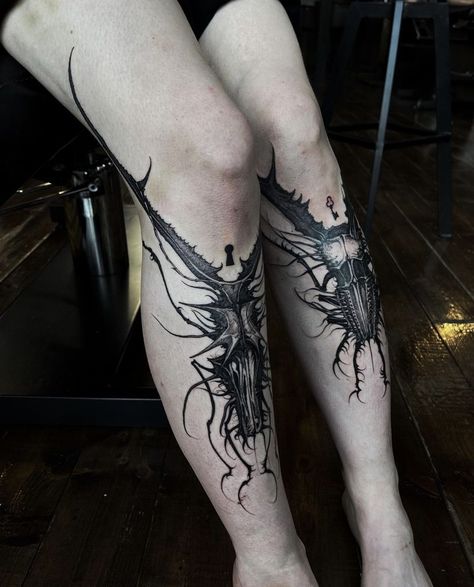 Alt Knee Tattoos, Leg Tattoos Shin, Dark Leg Sleeve Tattoo, Tattoo Leg Ideas, Lace Leg Tattoo, Spooky Leg Sleeve Tattoo, Blackwork Knee Tattoo, Back Calf Tattoo, Cordyceps Tattoo