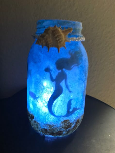 Mermaid Jars Diy, Mermaid In A Jar, Mermaid Lantern, Sea Shells Jewelry, Fairy Jars Diy, Shells Jewelry, Mermaid Crafts, Fairy Lanterns, Fairy Jars