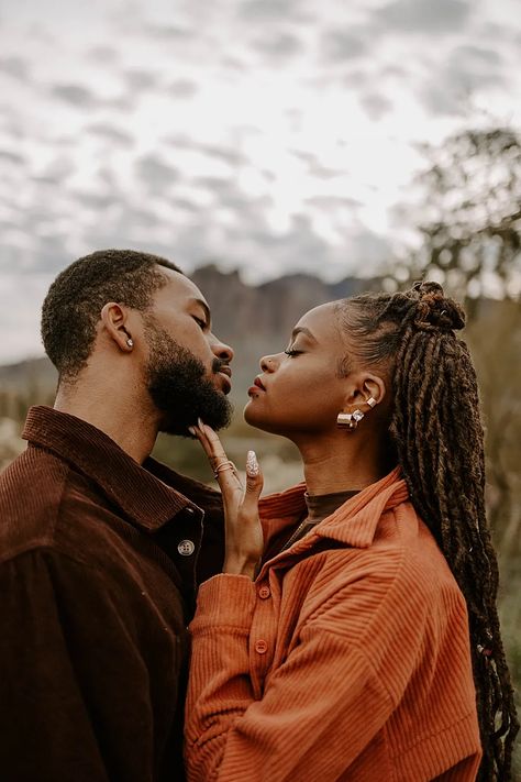 Cute Couple Shoot Ideas, Outside Photoshoot Ideas Couple, Black Couple Ideas, Black Couple Portraits, Fall Pictures Inspiration, Poses For Black Couples, Same Size Couples, Fall Couples Photoshoot Black People, Black Couple Fall Pictures