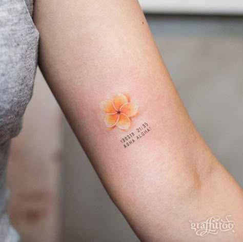 Sacuanjoche Flower Tattoo, Yellow Ink Tattoo, Yellow Flower Tattoo, Yellow Flower Tattoos, Tattoo Graffiti, Buttercup Tattoo, Frangipani Tattoo, Wildflowers Tattoo, Yellow Tattoo