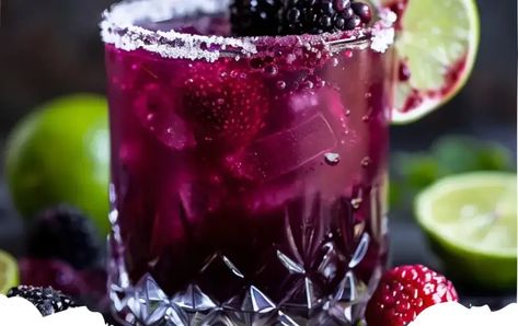 Blackberry Margarita Smash Recipe Blackberry Margarita, Easy Cooking Ideas, Traditional Margarita, Mix Drinks, Refreshing Cocktail, Cocktail Ideas, Lime Soda, Boozy Drinks, Dessert Salads