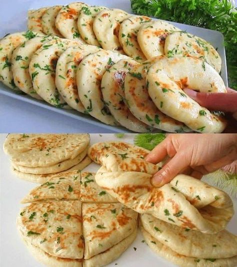 These Are Awesome, Fantastic Garlic Flatbreads In 10 Minutes Sunflower Reef, Garlic Flatbread, Vegan Breads, Free Keto Meal Plan, Rabbit Food, Keto Foods, Grandmas Recipes, Country Cooking, Quick Breads