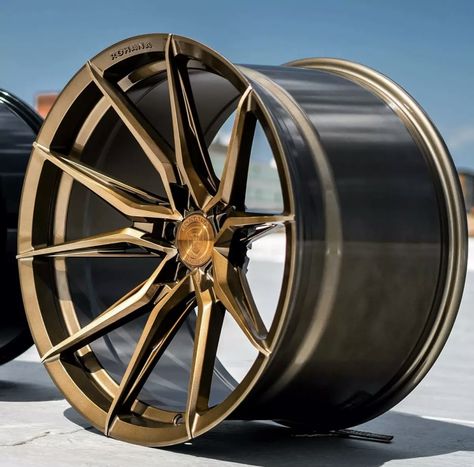 Audi Sedan, Audi Wheels, Concave Wheels, Truck Rims, Gold Wheels, Car Wheels Rims, Vw T6, Rims And Tires, Rims For Cars