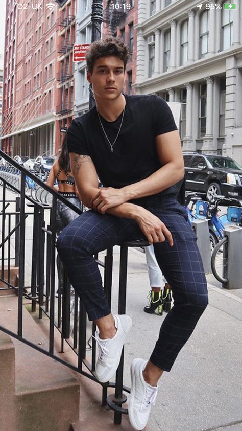 Miles Nazaire, Young Mens Fashion, Made In Chelsea, Cool Outfits For Men, Male Beauty, Preppy Style, Fashion Inspo Outfits, Boy Or Girl, Fashion Photography