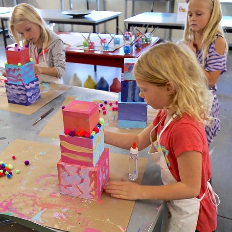 Kids Workshop Ideas, Craft Workshop Ideas, Art Workshop Ideas, Children's Workshop, Workshops For Kids, Arts And Crafts Interiors, Craft Workshop, Kids Workshop, Arts And Crafts For Adults