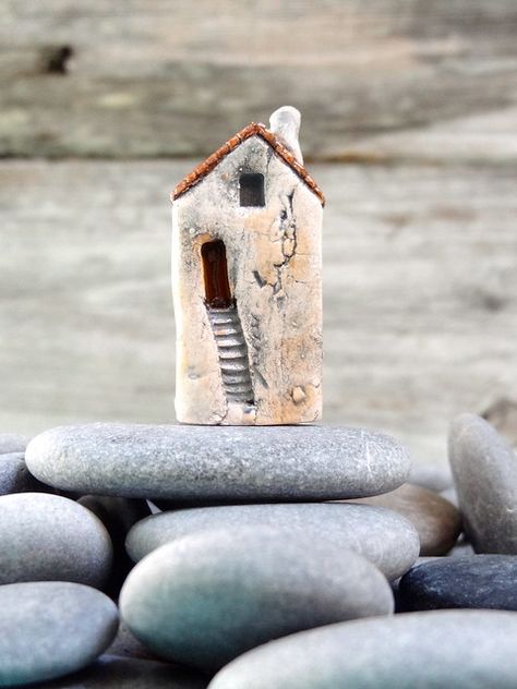 House Sculpture, Clay Fairy House, Fairy Castle, Pottery Houses, Clay Fairies, Clay Houses, Ceramic Wall Art, Hand Built Pottery, Pottery Crafts