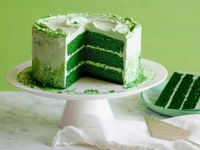 Food Network's St. Patrick's Day Green Velvet Layer Cake should add to the festivities, just make sure to add enough green food coloring!  The recipe is posted at :    http://www.foodnetwork.com/recipes/food-network-kitchens/st-patricks-day-green-velvet-layer-cake.html Green Velvet Cake, Layer Cake Recipes, Green Cake, Gateaux Cake, Cupcake Cake, Round Cake Pans, Velvet Cake, Greens Recipe, Food Cakes