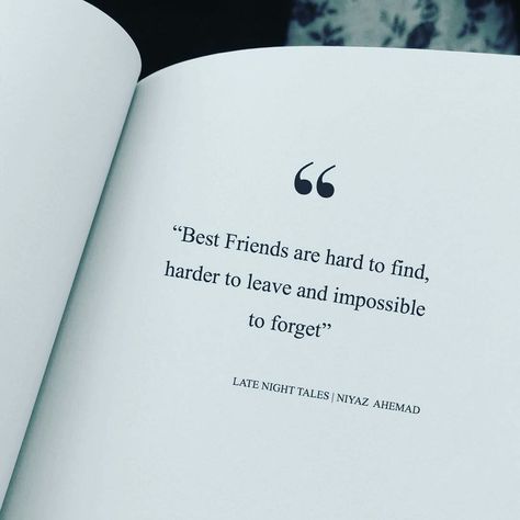 Short Sweet Messages For Best Friend, Waiting For Someone Quotes, Sweet Message For Friend, Lines For Best Friend, Self Happiness Quotes, Message For Best Friend, Good Friends Are Hard To Find, Best Short Quotes, Pillow Thoughts