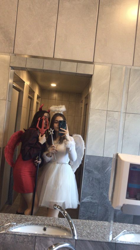 Angel And Demon Costume Bff, Bestie Costumes, Karneval Outfit, Halloween Ideias, Angel And Devil Costume, Angel Y Diablo, Txt Concert, Demon Costume, Halloween Costum