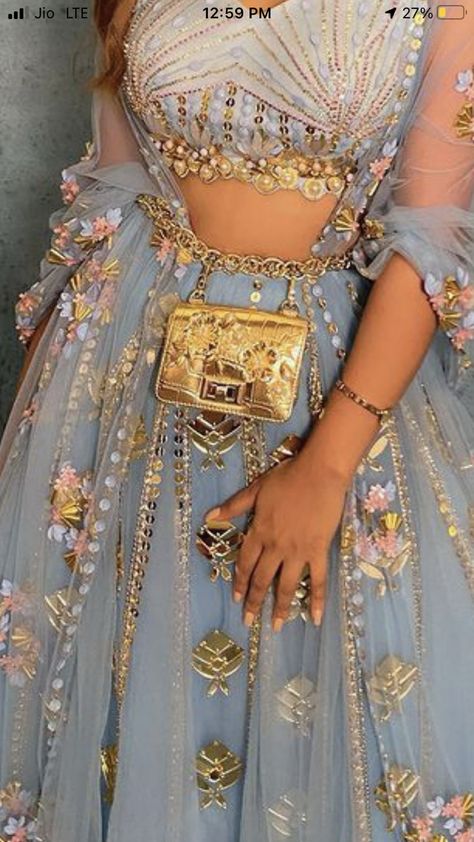 Lehnga Belt Designs, Haldi Outfit For Bride, Heavy Clothing, Haldi Outfit, Indian Outfits Lehenga, Wedding Lehenga Designs, New Saree Blouse Designs, Indian Bride Outfits, Pakistani Wedding Outfits