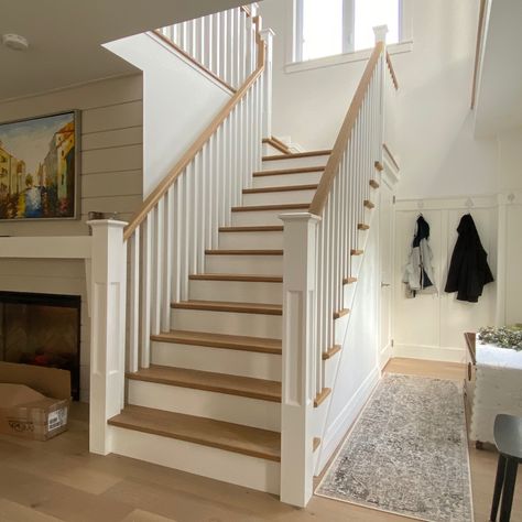 White And Wood Railing, Oak Banister White Spindles, Oak And White Banister, White And Natural Wood Staircase, White Stair Banister, White And Wood Banister, White And Brown Stairs, White Spindles Oak Handrail, White Oak Handrail