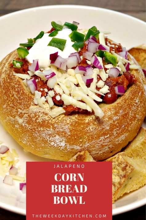 Bread Bowls For Chili, Cornbread Bowls Recipe, Cornbread Bowl, Chili With Corn, Flavored Cornbread, Mini Bread Bowls, Bread Bowl Soup, Bowl Of Chili, How To Make Cornbread