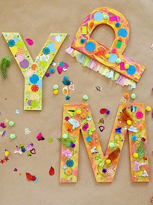 Mixed-media Monograms: For a letter-perfect collage project, supply guests with chipboard initials (we found 8-inch-tall letters for $2 each at Hobby Lobby). They can brush on a base color in acrylic paint, then use tacky glue to attach sequins, tissue paper scraps, pom-poms, feathers, and more. Diy Kids Party Favors, Diy Kids Party, Tall Letters, Collage Project, Diy Party Favors, Homemade Art, Art Birthday Party, Paper Scraps, Birthday Party Crafts