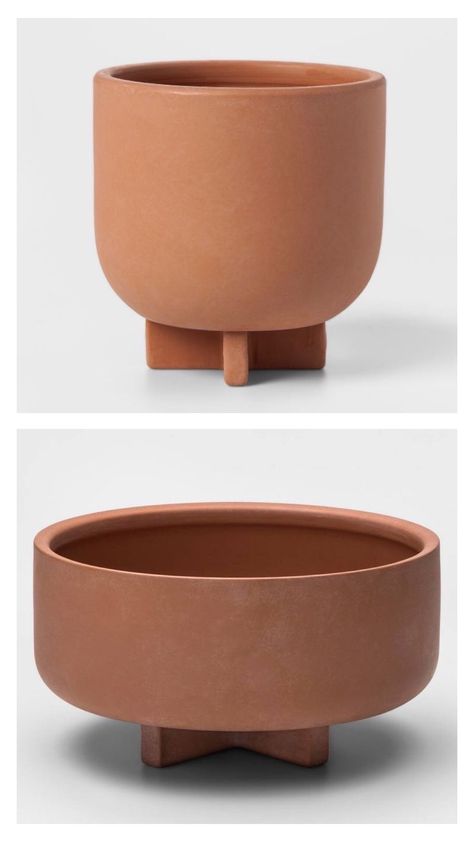 Terracotta Pottery Ideas, Terracotta Ceramics, Ceramic Pots For Plants, Planters Pottery, Pottery Plant Pots, Funky Vases, Terracotta Pottery, Handmade Ceramic Planters, Ceramic Flower Pot