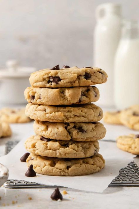 Egg-Free Chocolate Chip Cookies - The Cheese Knees Egg Free Chocolate Chip Cookies, Egg Free Desserts, Egg Free Cookies, Eggless Chocolate Chip Cookies, Chocolate Chips Cookies, Allergy Friendly Recipes, Eat Dessert First, Allergy Friendly, Egg Free