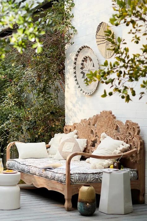 boho hand carved lotus daybed landscaping backyard patio ideas Wood Daybed, Natural Teak Wood, Lotus Design, Wood Beds, Wooden Slats, Rustic Furniture, Home Improvement Projects, Mango Wood, Daybed