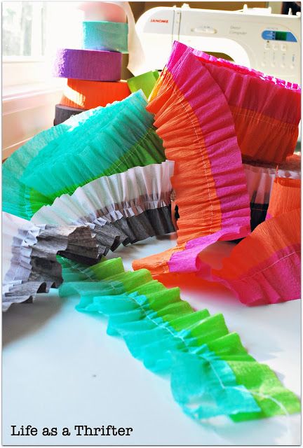 Project Graduation, Crepe Paper Decorations, Crepe Paper Streamers, Party Hardy, Party Streamers, Paper Streamers, Colorful Balloons, Party Garland, Hanging Flower Wall