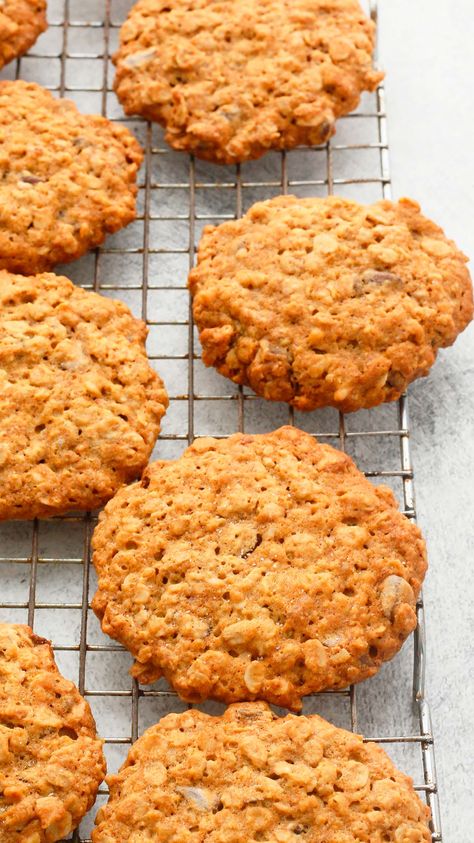 No Egg Oatmeal Cookies, Oatmeal Cookies Eggless, Oatmeal Cookies Without Eggs, Oatmeal Cookies No Eggs, Eggless Oatmeal Cookies, Oatmeal Cookies With Chocolate Chips, Eggless Cookie Recipes, Egg Free Cookies, Cookies With Chocolate Chips