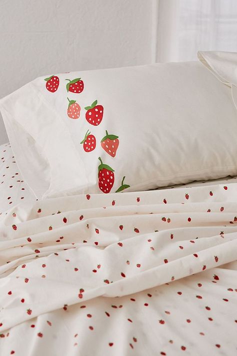 Slide View: 3: Strawberry Sheet Set Strawberry Sheets Bed, Strawberry Bedroom Ideas, Strawberry Bed Sheets, Cute Sheets Bed, Strawberry Bedsheets, Bedding Sheets Ideas, Strawberry Sheets, Strawberry Comforter, Strawberry Bedroom