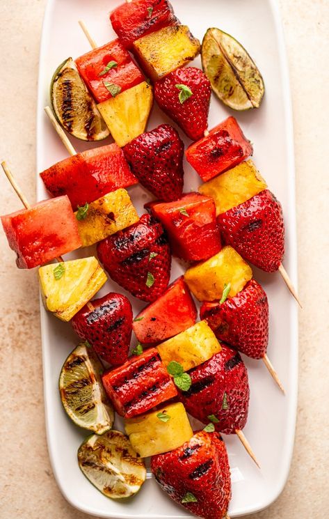 Grilled Fruit Kabobs with Sweet & Spicy Glaze - Miss Allie's Kitchen Best Grilled Fruit, Grilled Fruit Skewers, Bbq Fruit Ideas, Grilled Fruits, Grilled Fruit Recipes, Grilled Fruit Kabobs, Fruit Kabob, Kabob Skewers, Fruit Skewers