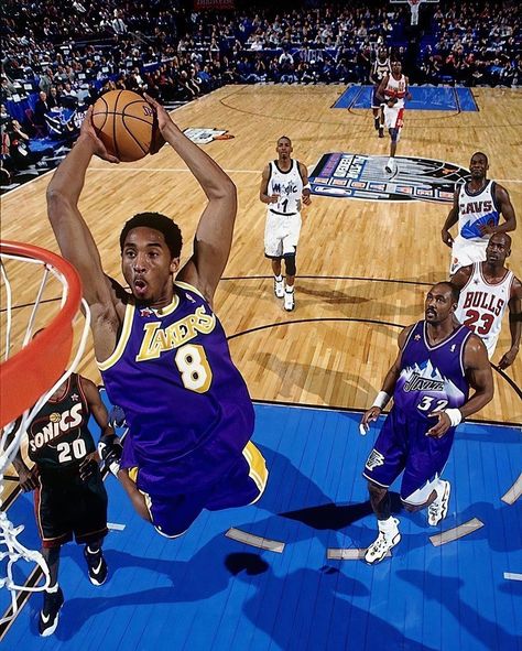 Aerial view from the classic Kobe dunk photo in the 1998 All-Star-Game. 📸: Andrew D. Bernstein Associates Kobe Bryant Dunk, Kobe Bryant Family, Michael Jordan Basketball, All Star Team, Basketball Wallpaper, Jordan Basketball, Team Games, Wings Tattoo, Vision Board Inspiration