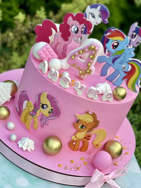 My Little Pony Birthday Party Cake, My Little Pony Birthday Party Decorations, My Little Pony Birthday Cake, Pony Birthday Cake, My Little Pony Cake, Princess Birthday Party Decorations, Little Pony Cake, My Little Pony Birthday Party, Pony Birthday Party