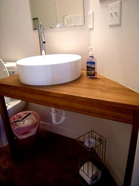 corner bath sink on slanted wall - Google Search Angled Wall, Corner Sink Bathroom, Corner Bathroom, Bath Sink, Corner Bath, Bath Sinks, Corner Sink, Ikea Hackers, Old Chair