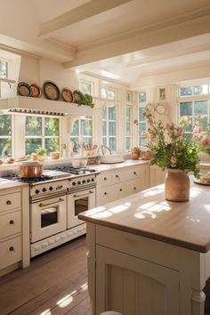 Dream Life House, Cozy Outdoor, French Country Kitchen, Kitchen Farmhouse, Style Deco, Dream House Interior, Cottage Kitchen, Dream House Plans, Kitchen Makeover