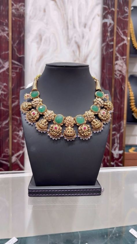 Nakashi and Russian Emeralds Necklace From 'CBJ Gold' • South India Jewels Russian Emerald Necklace, Emerald Necklace Indian, Emeralds Necklace, Russian Emerald, Gold Website, Russian Jewelry, Jewelry Traditional, Real Diamond Necklace, Traditional Indian Jewellery