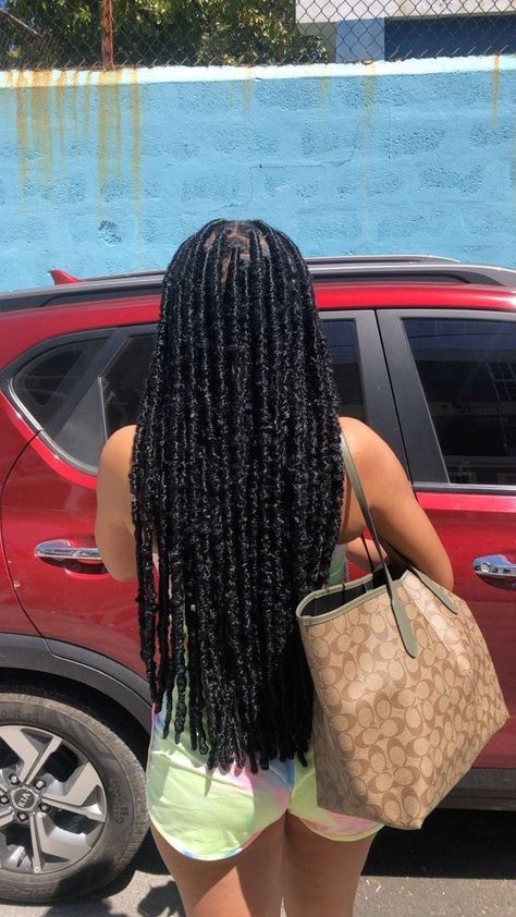 Soft Locs Lengths, Amina Locs, Soft Locs Back Length, Soft Locs Mid Back Length, Soft Locs Bohemian, Hairstyles Back To School Black, Back To School Hairstyles Locs, Big Soft Locs, Medium Length Soft Locs