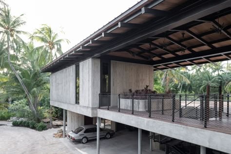 Elevated House, Coastal Architecture, Buy My House, Coral Walls, House On Stilts, Miami Houses, Casa Container, Concrete House, Stilts