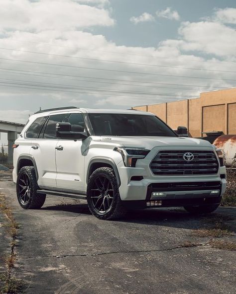 VOSSEN WHEELS on Instagram: "The all-new Toyota Sequoia TRD fitted with our 22” #Vossen HF6-4 by @alcustomus VossenHF64.com 📸: @williamstern #toyota #toyotasequoia" Sequoia Car, Toyota Suv Models, Toyota Sequioa, Toyota Tundra Lifted, Luxury Cars Range Rover, Tactical Truck, Toyota Suv, Luxury Van, Vossen Wheels