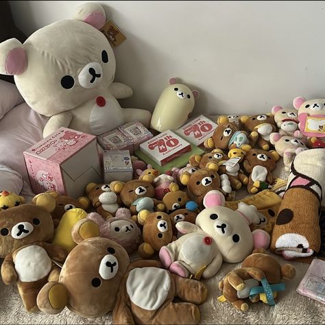 sanrio collection Rilakkuma Room Decor, Rilakkuma Bedroom, Rilakkuma Merch, Rilakkuma Room, Rilakkuma Collection, Kawaii Korilakkuma, Rilakkuma Aesthetic, Rilakkuma And Korilakkuma, Aesthetic Plush