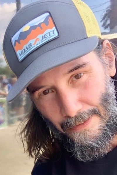 More photos of Keanu Reeves from the Dogstar Tour Keanu Reeves News, Keanu Reeves Pictures, Keanu Reeves Movies, Arch Motorcycle Company, Keanu Reeves Life, Ji Chang Wook Smile, Baba Jaga, Keanu Reeves John Wick, Credit Card App