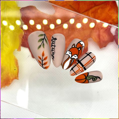 Thanksgiving Nails - Found Your Inspiration - Act quickly or you might missed it. Visit for more! Fall Gnome Nails, Turkey Nails Designs, Fall Beach Nails, Turkey Nail Art, Pumpkin Nails Fall, Fall Pumpkin Nails, Glue On Nails Short, Fall Press On Nails, Turkey Nails