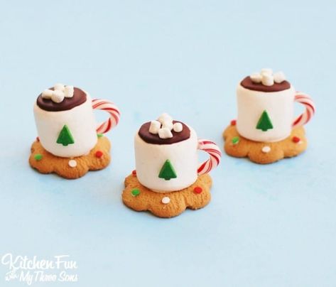 Unique Christmas Cookies, Hot Cocoa Cookies, Xmas Treats, Marshmallow Cookies, Best Christmas Recipes, Hot Chocolate Marshmallows, Cocoa Cookies, Christmas Hot Chocolate, Chocolate Marshmallows