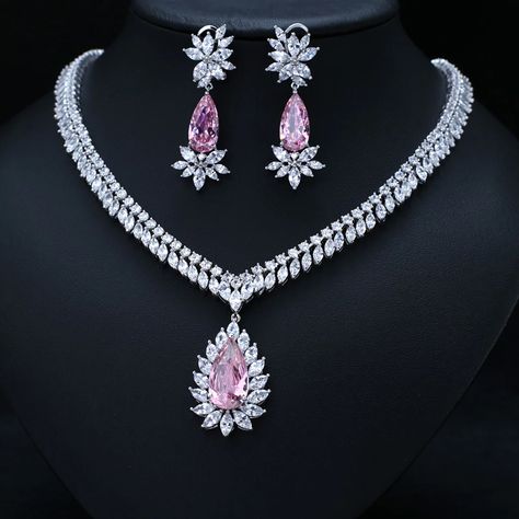 Bridal Jewelry Sets Brides, Bride Jewelry Set, Jewelry Set Design, Bridal Jewelry Set, Bridal Diamond Jewellery, Diamond Jewelry Necklace, Magical Jewelry, Tiffany Jewelry, Diamond Jewelry Designs