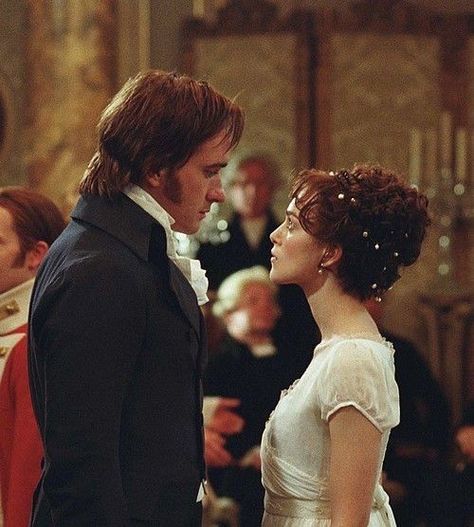 Elizabeth And Darcy, Pride & Prejudice Movie, Darcy Pride And Prejudice, Darcy And Elizabeth, Pride And Prejudice 2005, Movie Shots, Mr Darcy, Movie Couples, Romantic Movies