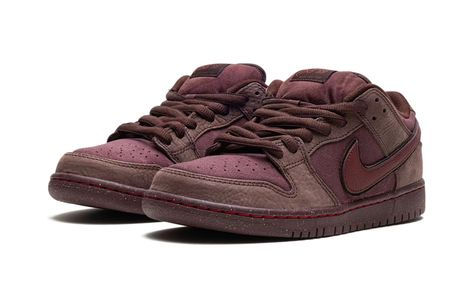 NIKE SB DUNK LOW "City of Love Red Earth, City Of Love, Shoes Outfit Fashion, Nike Sb Dunk Low, Exclusive Sneakers, Adidas Spezial, Sb Dunk Low, Nike Sb Dunks Low, Nike Sb Dunk