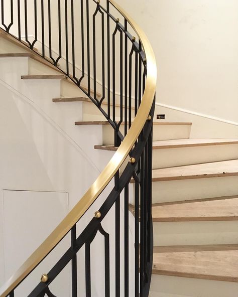 design by jenkins interiors | curved brass and iron handrail | custom design by jerkin interiors Modern Staircase Railing, Iron Handrails, Staircase Railing Design, Handrail Design, Iron Stair Railing, Stair Rail, Stair Railing Design, Steel Railing, Stair Case