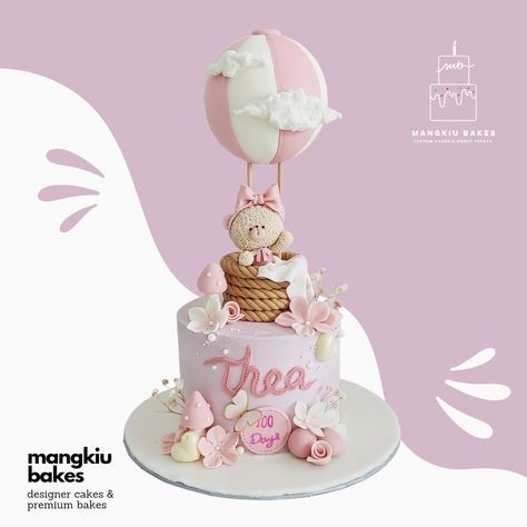 Bear Hot Air Balloon, Hot Air Balloon Cake, Balloon Cake, Baby Cakes, White Cake, Pink And Red, Baby Cake, 100th Day, 100 Days