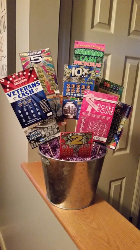 Lottery Ticket Bouquet, 21st Birthday Beer Cake, 21st Birthday Boy, Raffle Gift Basket Ideas, Wedding Cocktail Bar, Lottery Ticket Gift, Auction Gift Basket Ideas, Theme Baskets, Best Retirement Gifts