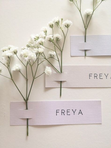 Diy Name Cards, Wedding Table Name Cards, Aisle Planner, Wedding Name Tags, Diy Place Cards, Wedding Place Names, Table Name Cards, Wedding Table Names, Wedding Name Cards