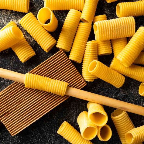 How To Make Rigatoni Pasta, Hand Shaped Pasta, How To Dry Pasta, Drying Pasta Homemade, How To Dry Homemade Pasta, Handmade Pasta Shapes, Homemade Rigatoni Pasta, Homemade Pasta Shapes, Pasta Noodle Types