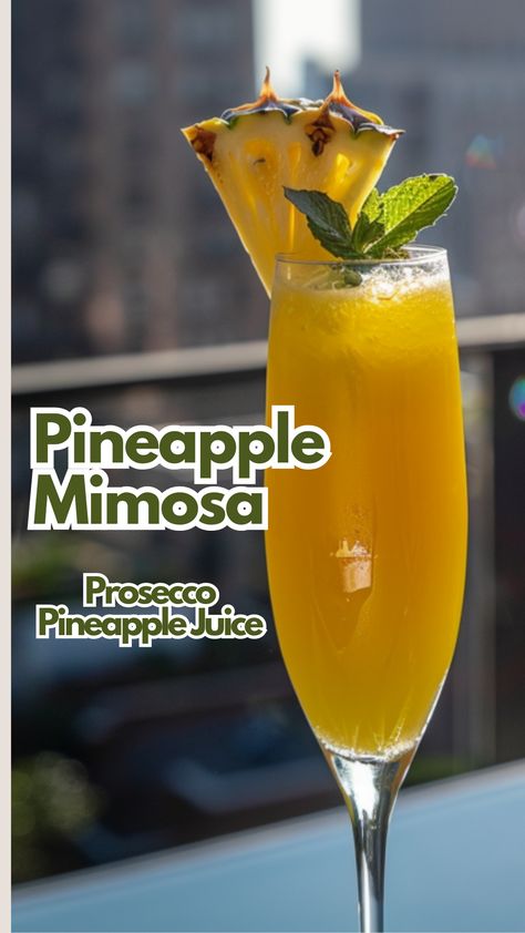 Pineapple Mimosa Pineapple Mimosa, Pineapple Cocktails, Orange Juice Recipes, Sparkling Wine Cocktails, Juice Cocktails, Mimosa Cocktail, Easy Summer Cocktails, Pineapple Cocktail, Mimosa Recipe