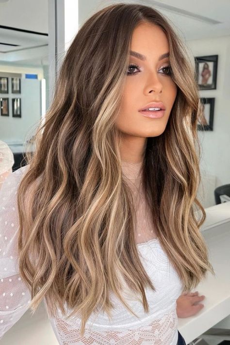 Face Framing Highlights, Money Piece Hair, Cowboy Copper, Rambut Brunette, Framing Highlights, Mom Cut, Brunette Hair With Highlights, Money Piece, Brunette Balayage Hair