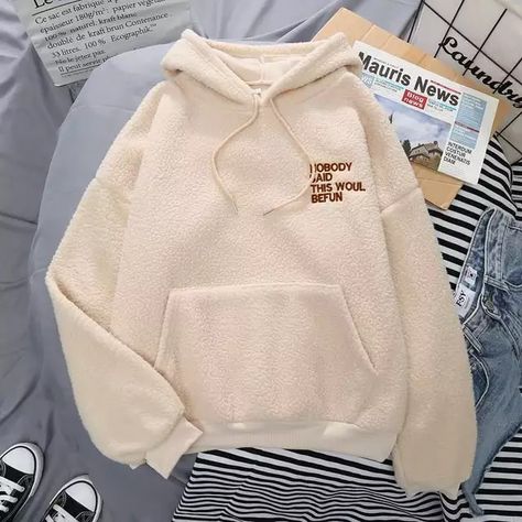 Hoodies Couple, Thick Hoodies, Casual Shoes Women Flats, Long Pants Outfit, Fashion Oversized, Men Spring, Thick Sweaters, Loose Pullover, Winter Tops