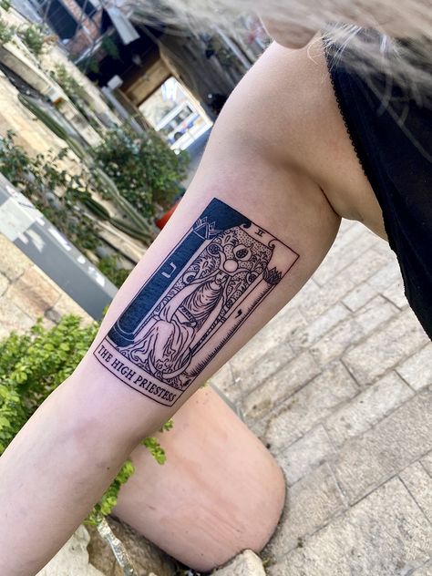 tarot card tattoo done by Ido Dahan @ido_meister #tarot #thehighpriestess #tattoo #witch #spiritual #tarotcard #divinefeminine Tarot Tattoo Color, Tarot Card Tattoo Placement, Tarot Card Tattoo High Priestess, The High Priestess Tarot Tattoo, The High Priestess Tattoo, High Priestess Tattoo, Priestess Tattoo, Morpheus Sandman, Oni Tattoo